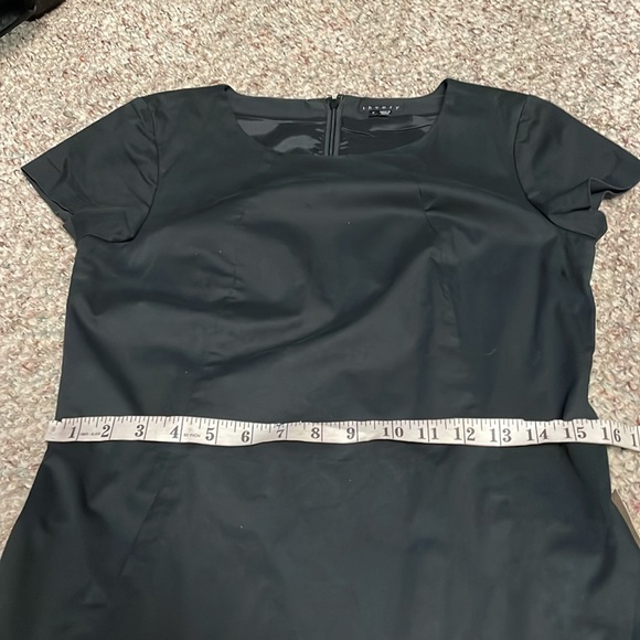 Theory sheath style lbd with front pockets - Picture 7 of 11